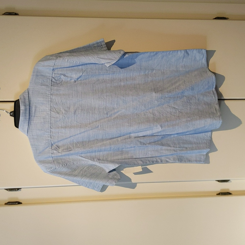 Mens button down - Picture 3 of 3